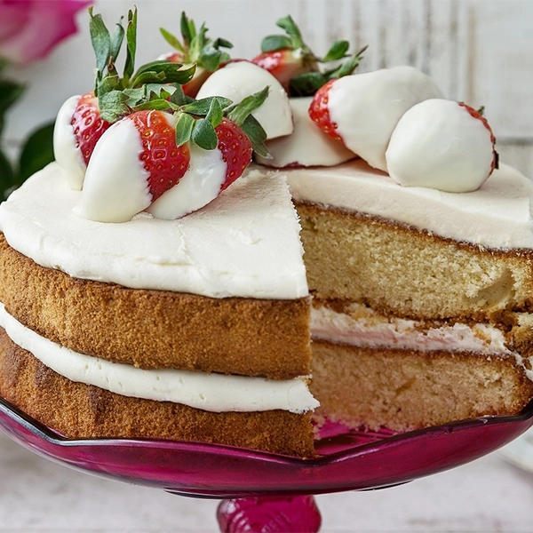 Mother’s Day Baileys & Strawberry Cake